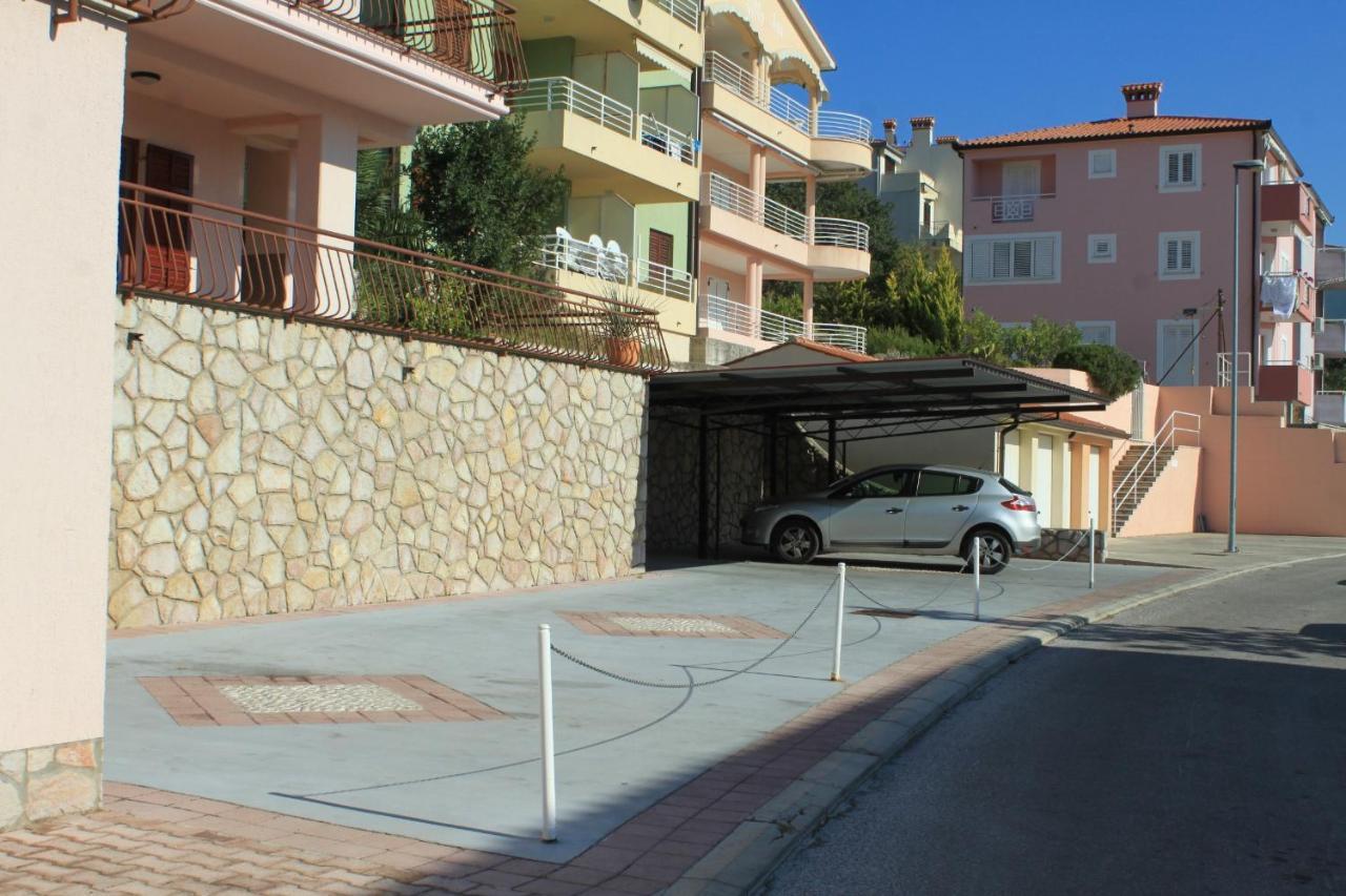 Apartments With A Parking Space Rabac, Labin - 7429 Eksteriør bilde